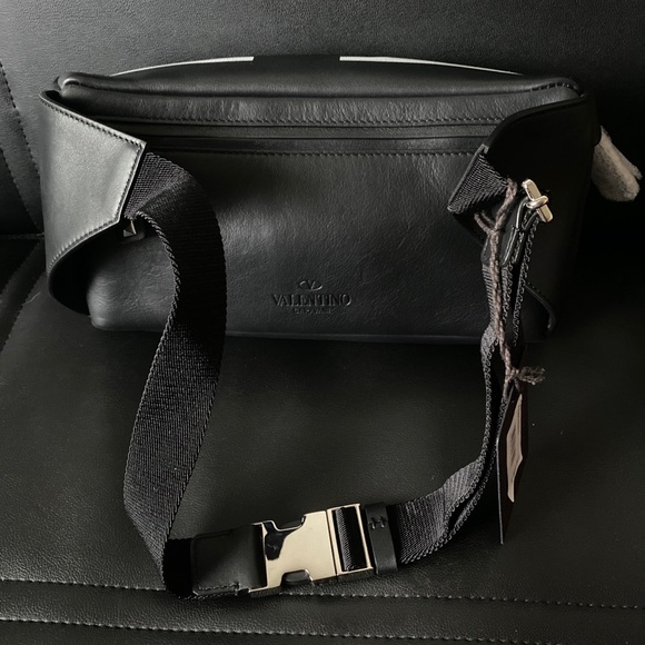 Valentino Garavani VLOGO belt bag - Picture 6 of 8